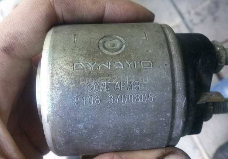 Фото реле стартера ВАЗ 2114 с подписями