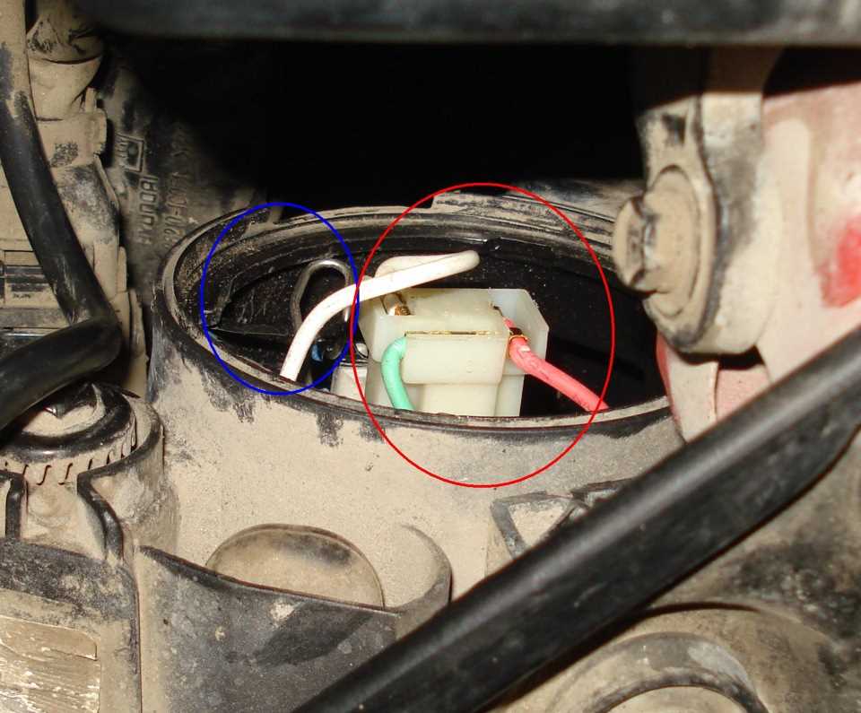 Как заменить лампу ближнего света: пошаговая инструкция Как заменить лампу ближнего света: пошаговая инструкция