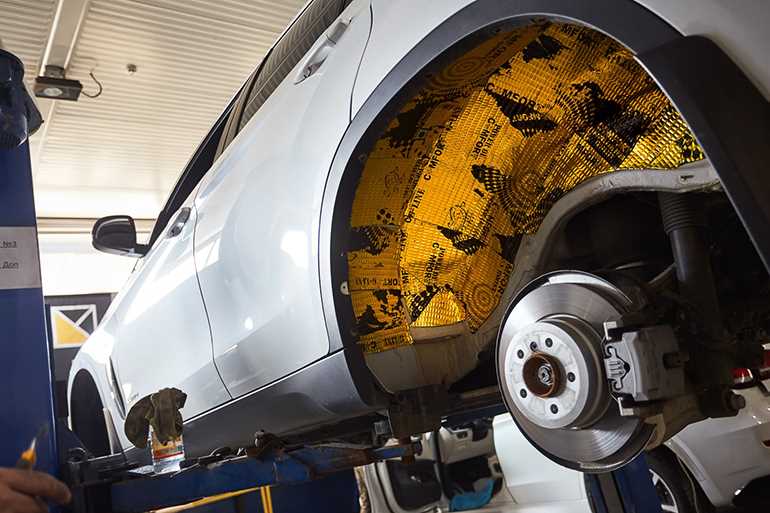 Преимущества шумоизоляции колесных арок