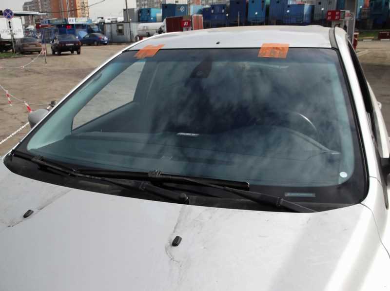 Замена лобового стекла на Форд Фокус 2: цены, сроки и рекомендации Замена лобового стекла на Форд Фокус 2: цены, сроки и рекомендации