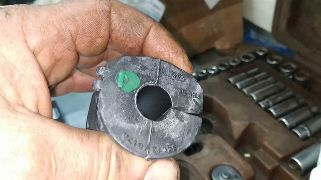 Шаг 3. Замена втулок стабилизатора